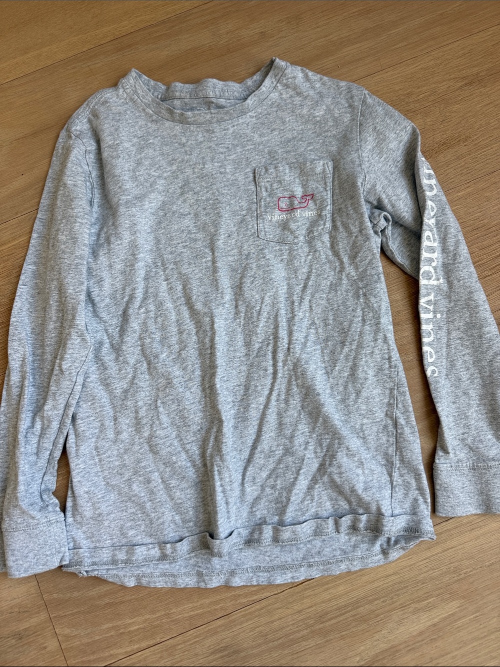 Vineyard Vines Kids' Heather Gray Long-Sleeve Pocket Tee with Logo